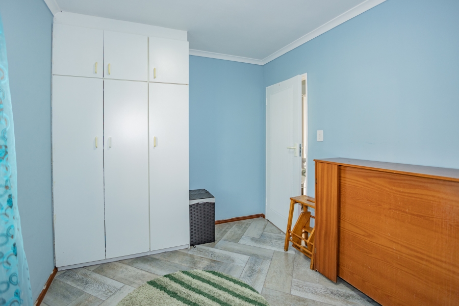 3 Bedroom Property for Sale in Oakdale Western Cape